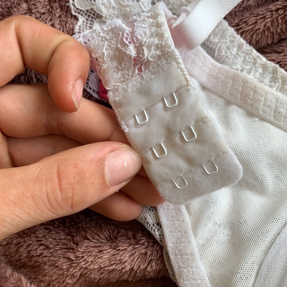 LaSenza unlined lace Bra - Picture 3 of 5